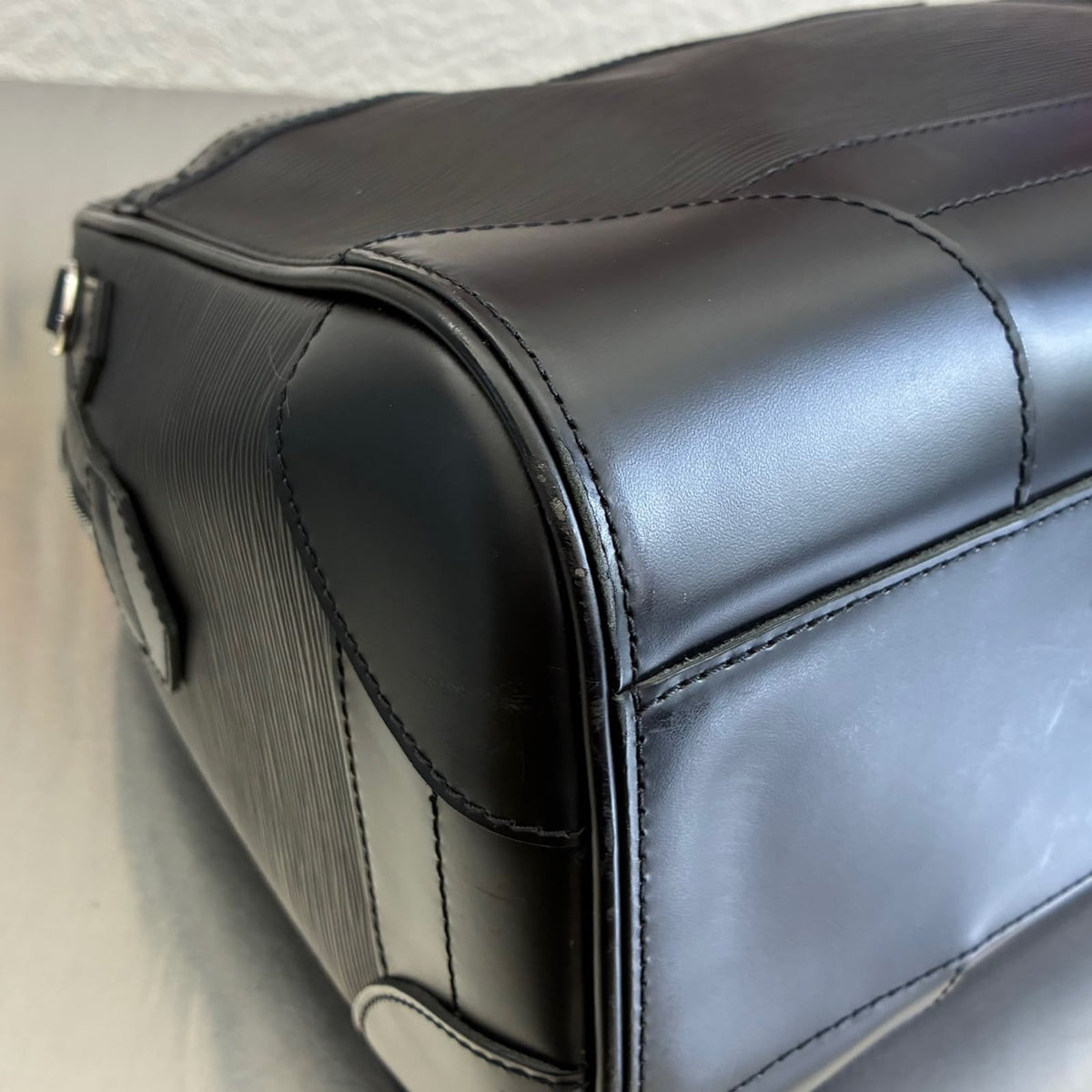 Louis Vuitton Sac de Ville Bourget Epi