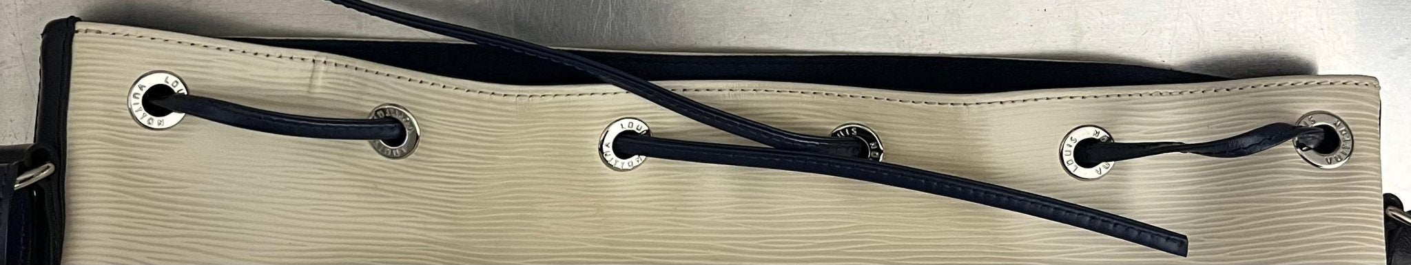 Louis Vuitton Sac Noé Bicolor Petit Epi