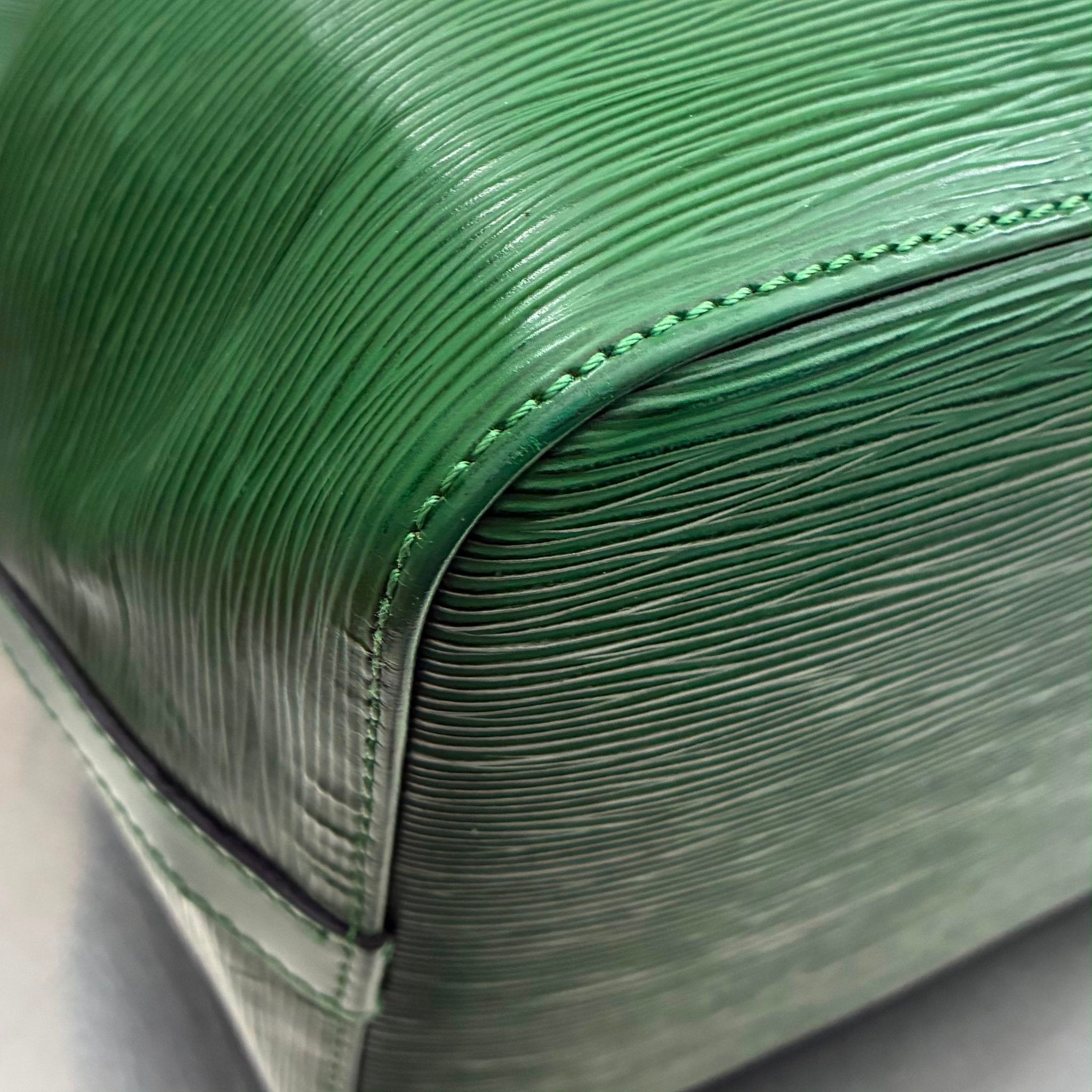 Louis Vuitton Sac Noé Petit Epi
