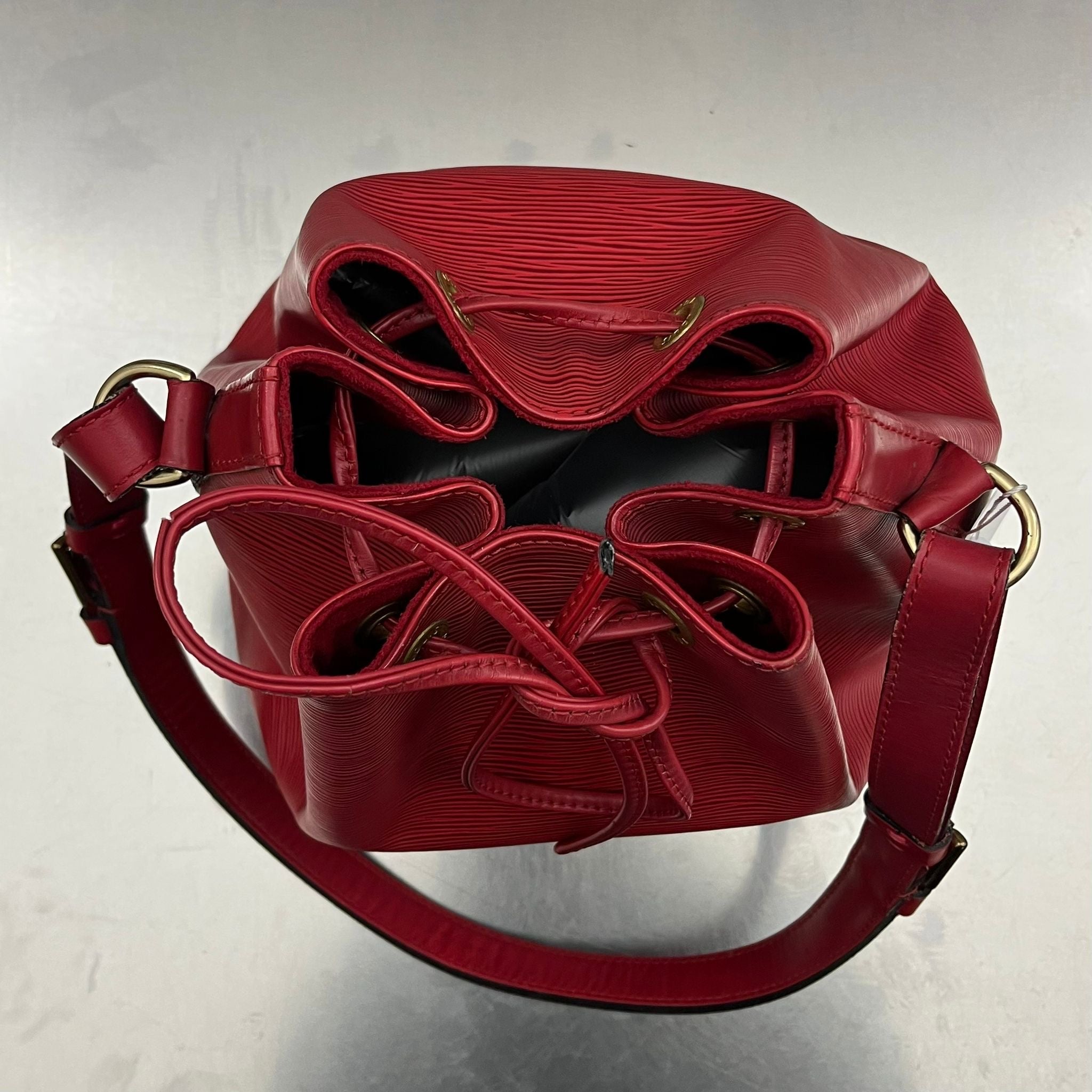 Louis Vuitton Sac Noé Petit Epi