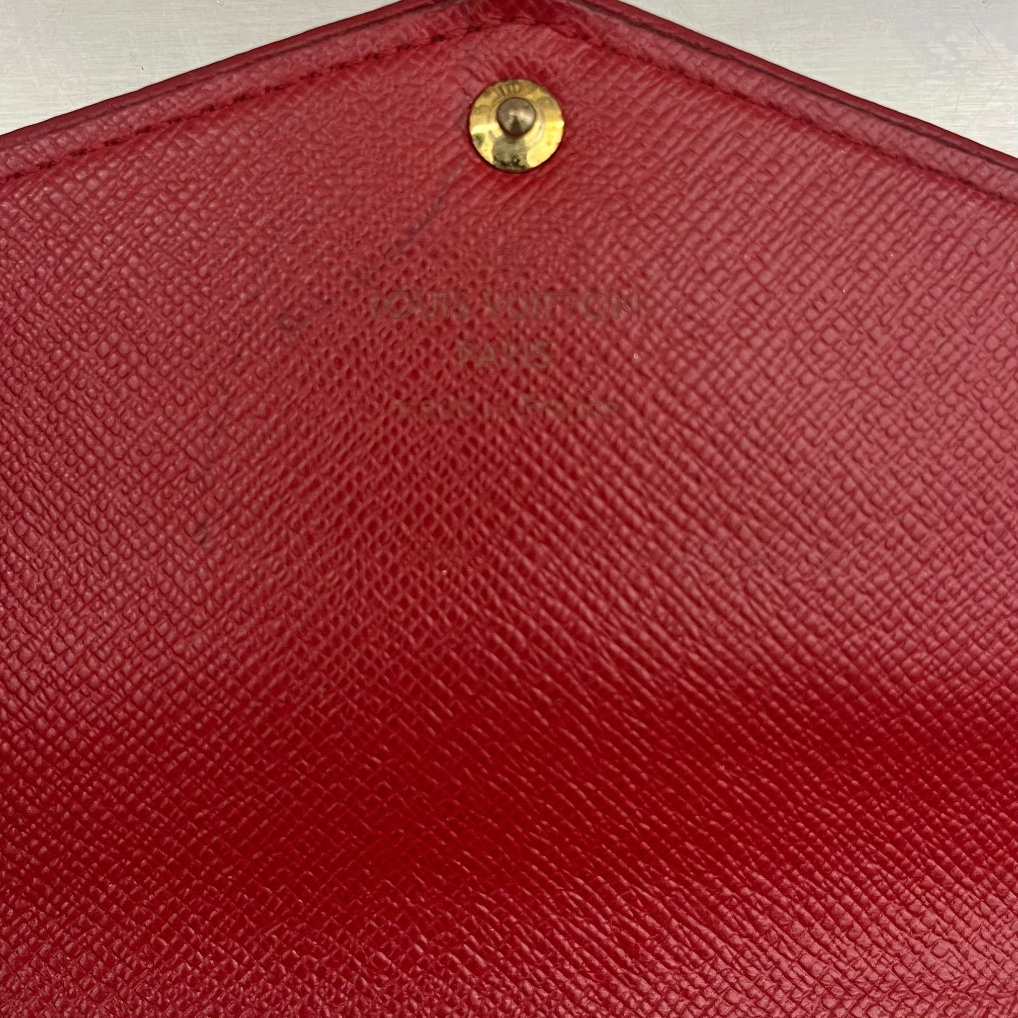 Louis Vuitton Sarah Retiro
