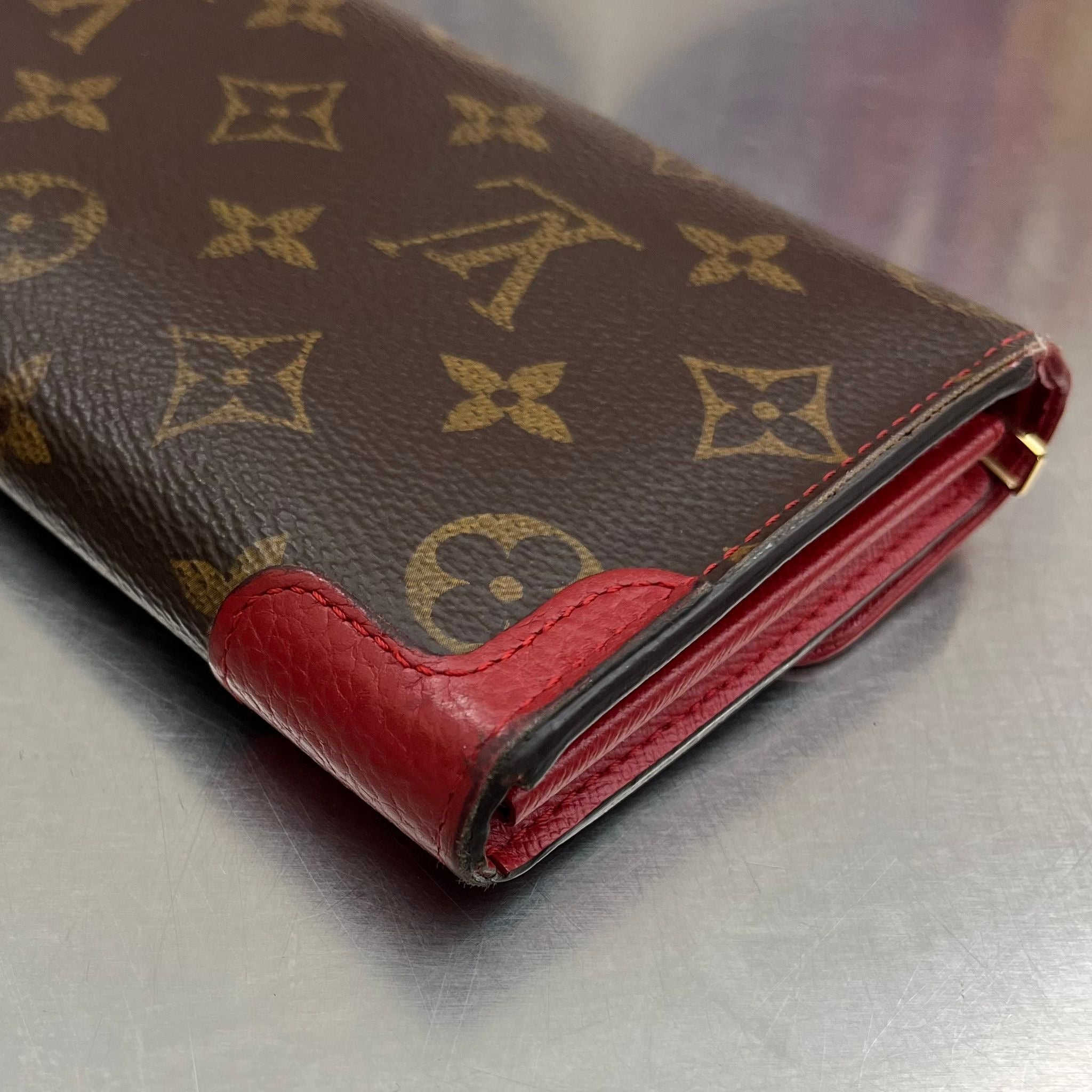 Louis Vuitton Sarah Retiro