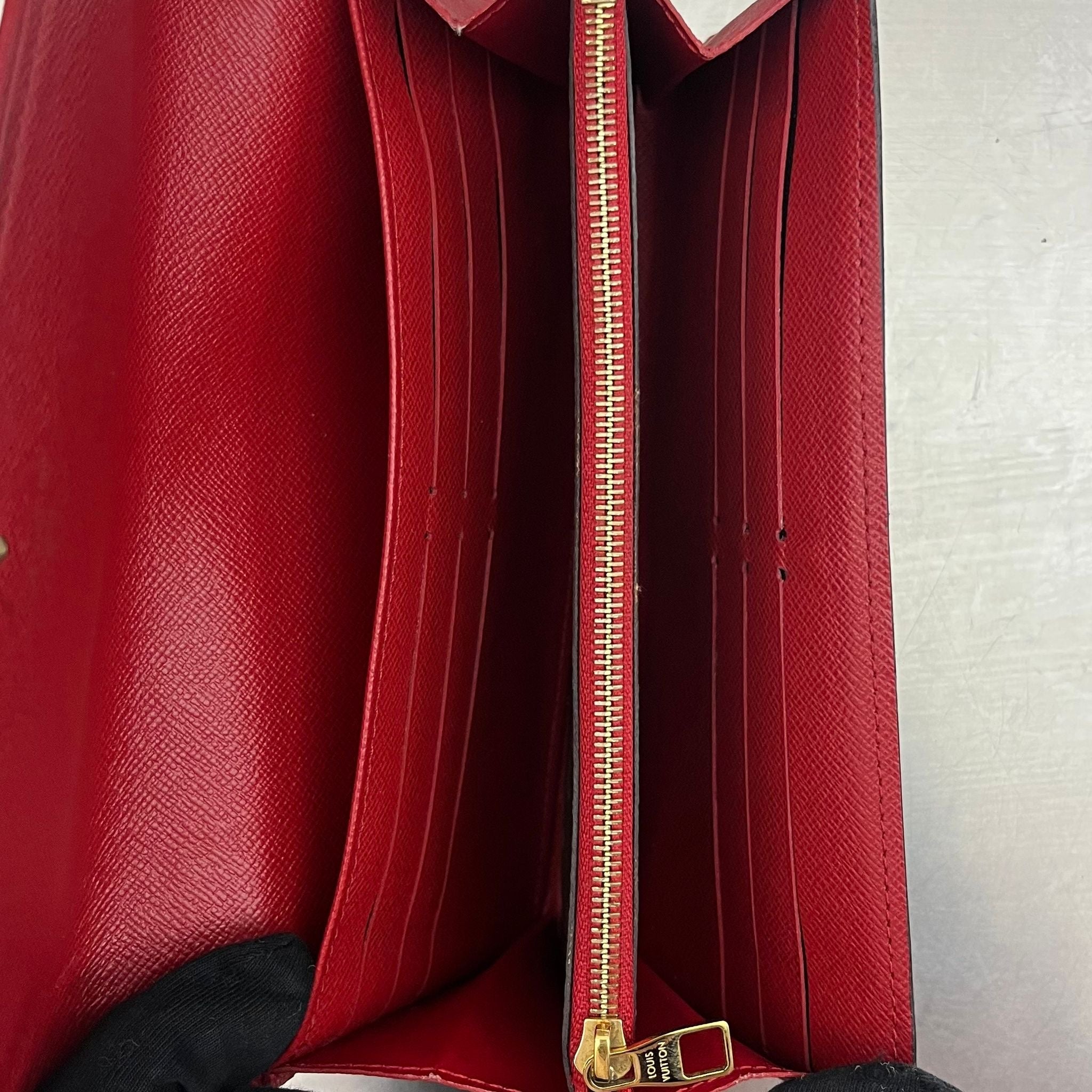 Louis Vuitton Sarah Retiro
