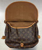 Louis Vuitton Saumur 30