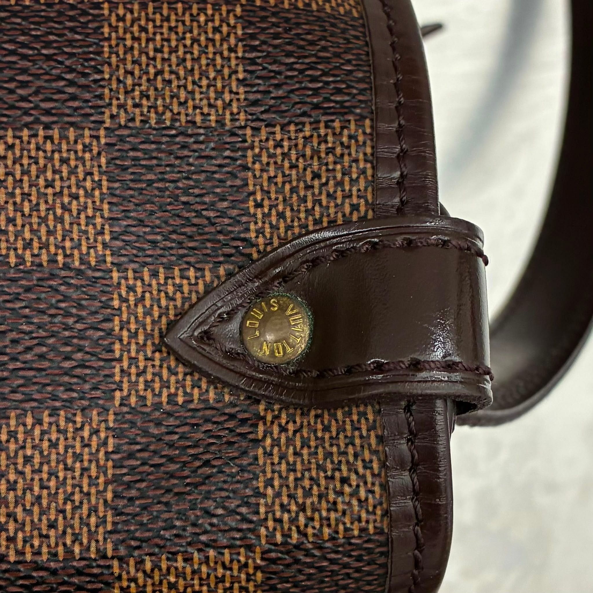Louis Vuitton Saumur 30 Damier Ebene