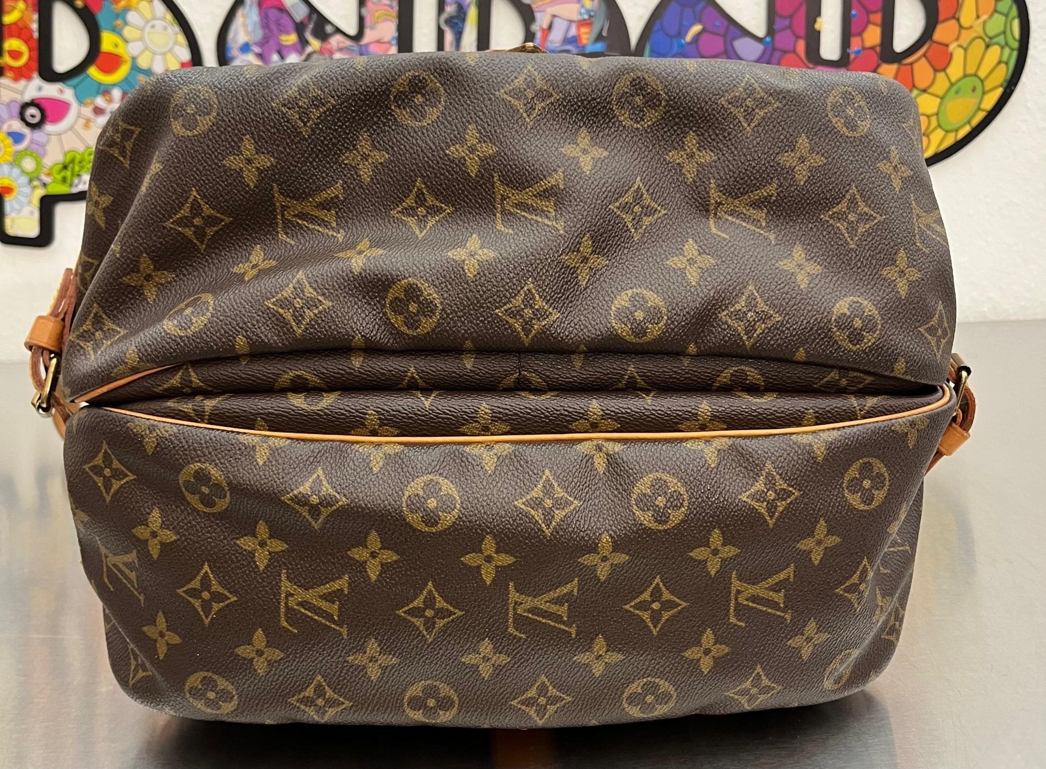 Louis Vuitton Saumur 35