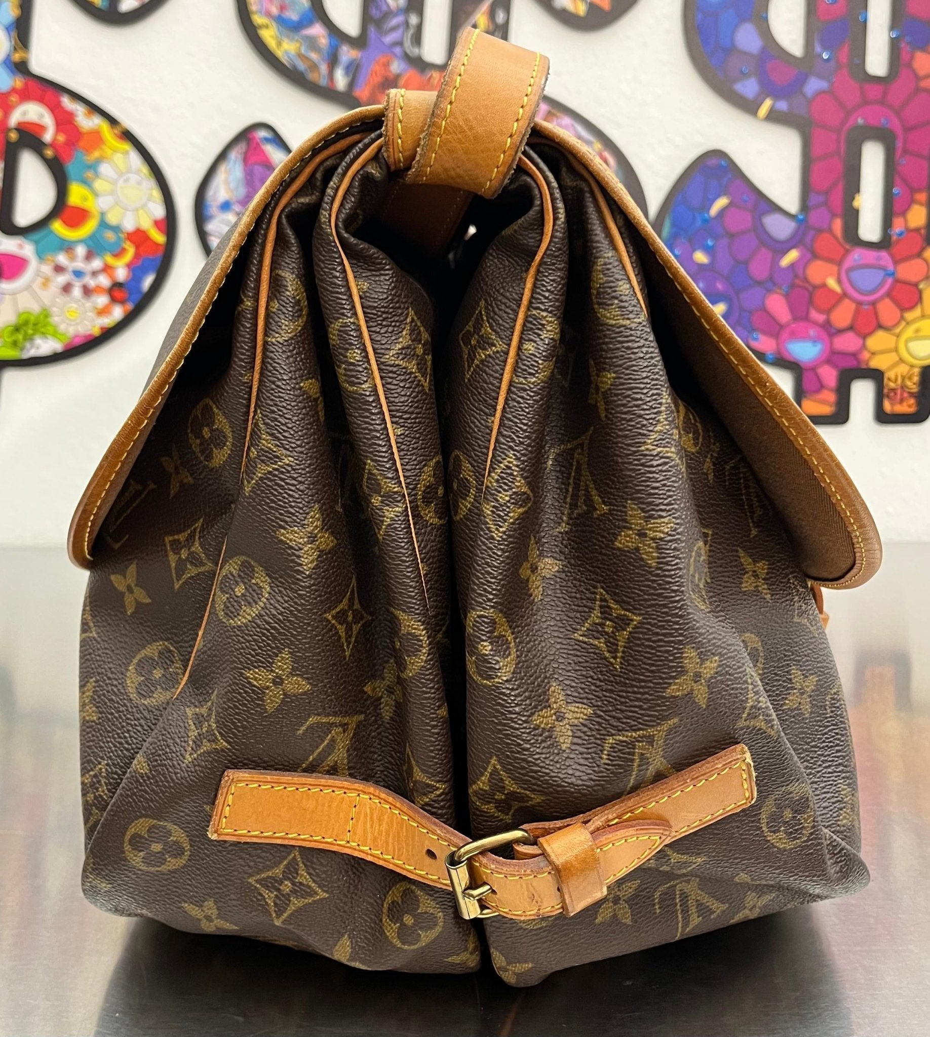 Louis Vuitton Saumur 35