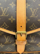 Louis Vuitton Saumur 35