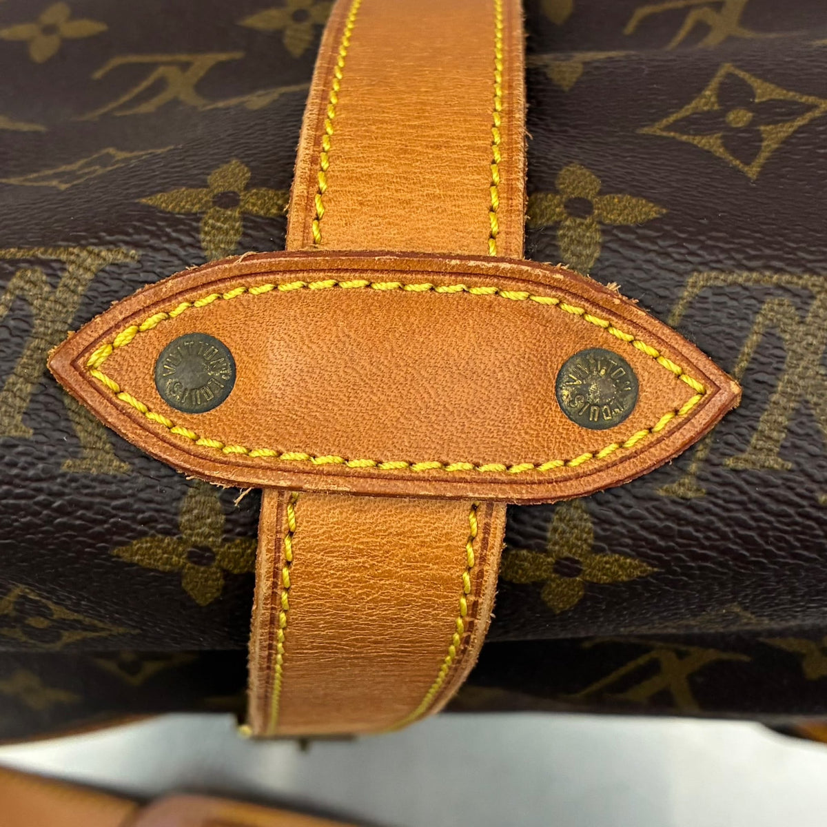 Louis Vuitton Saumur 35 Monogram von 1996