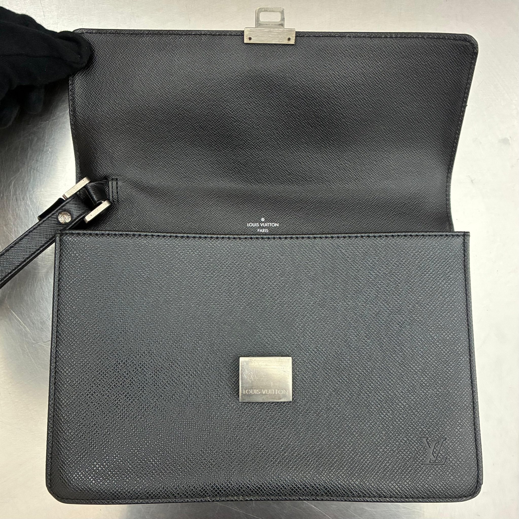 Louis Vuitton Selenga Taiga
