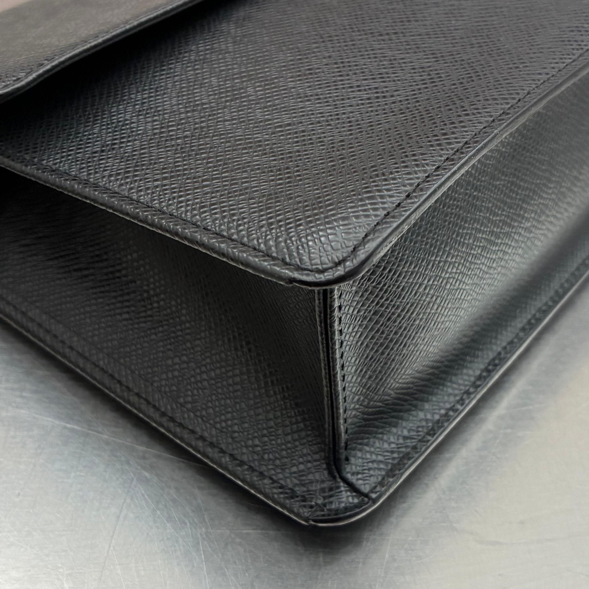 Louis Vuitton Selenga Taiga