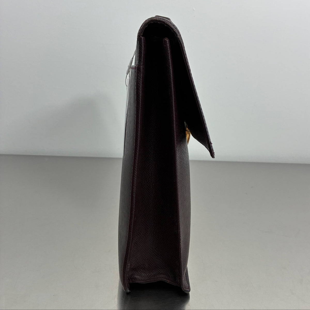 Louis Vuitton Serviette Kourad Taiga