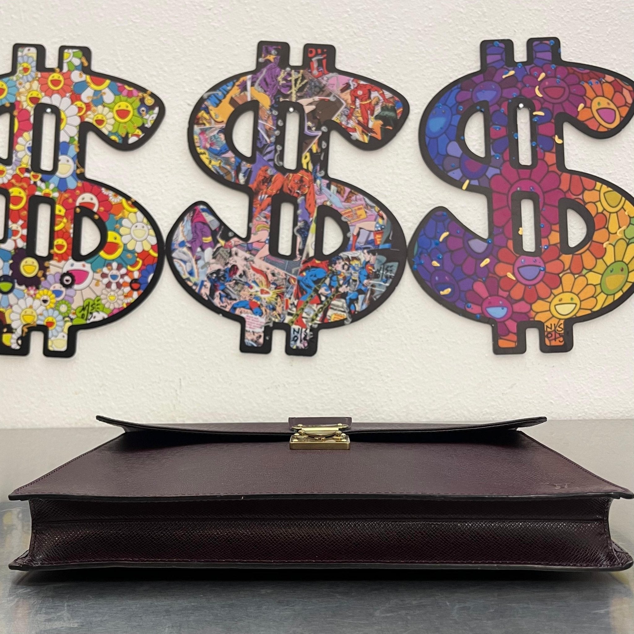 Louis Vuitton Serviette Kourad Taiga