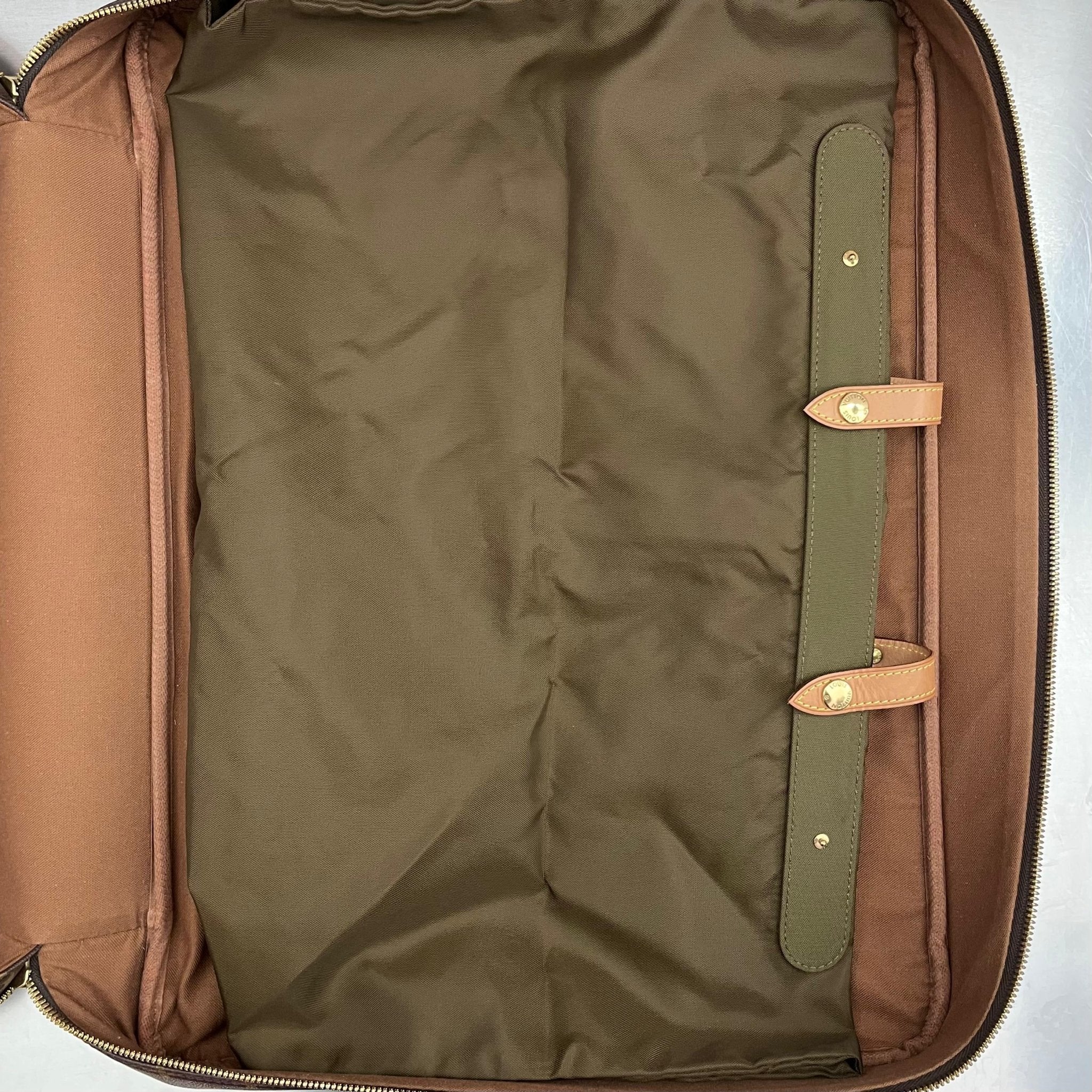 Louis Vuitton Sirius 50 Monogram
