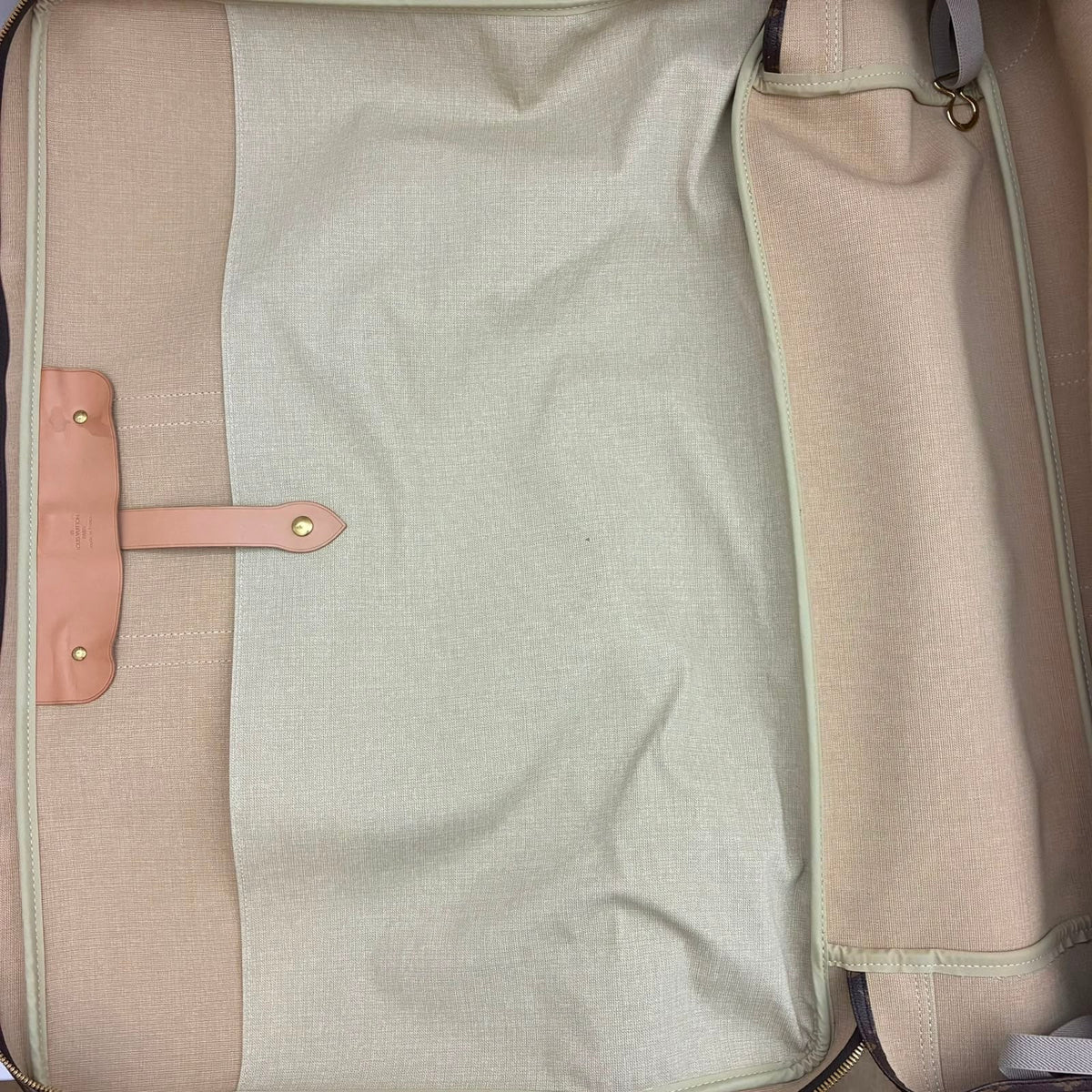 Louis Vuitton Sirius 70 Monogram