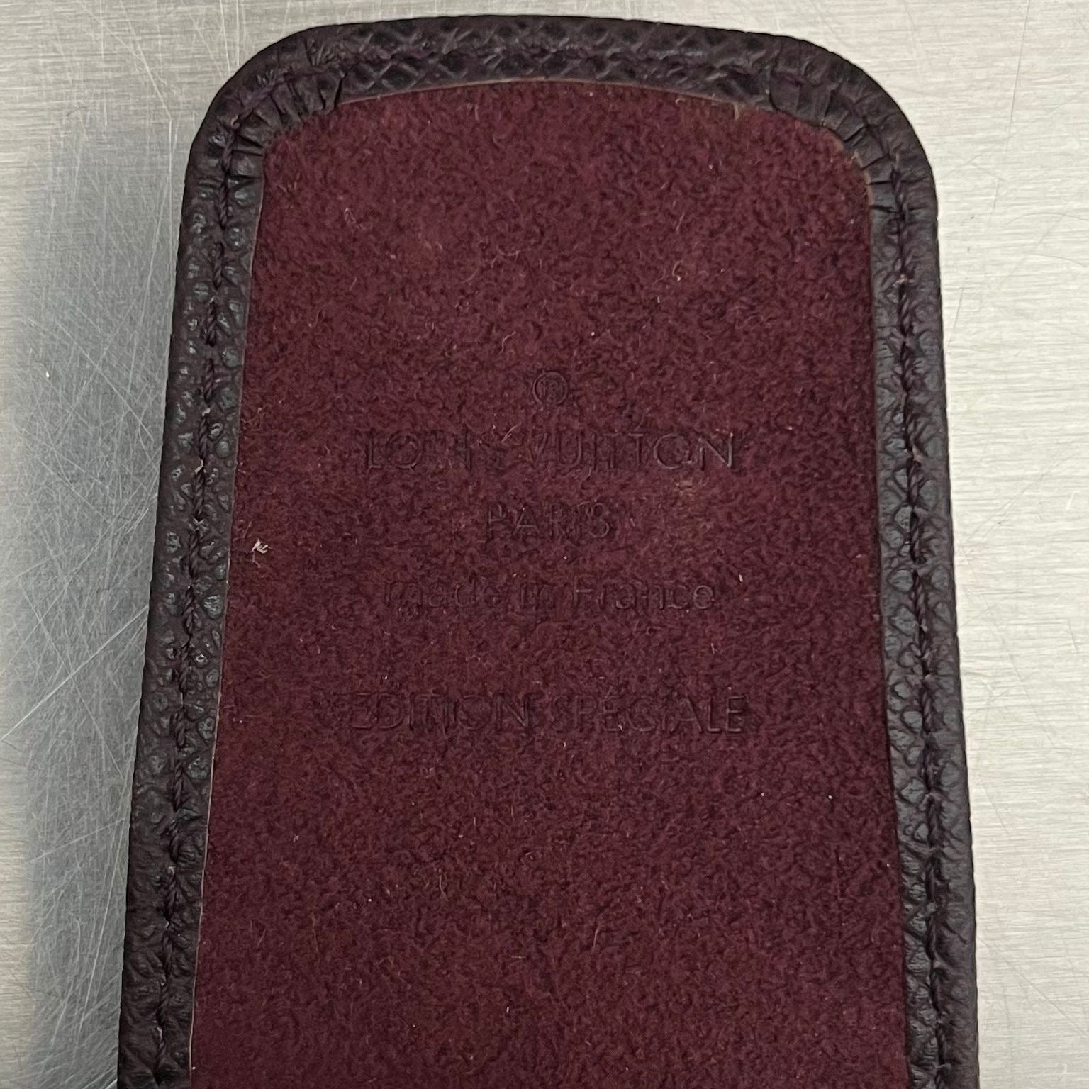 Louis Vuitton Stiftetui Taiga