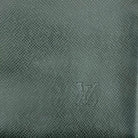 Louis Vuitton Taiga Bering Kleiderhülle