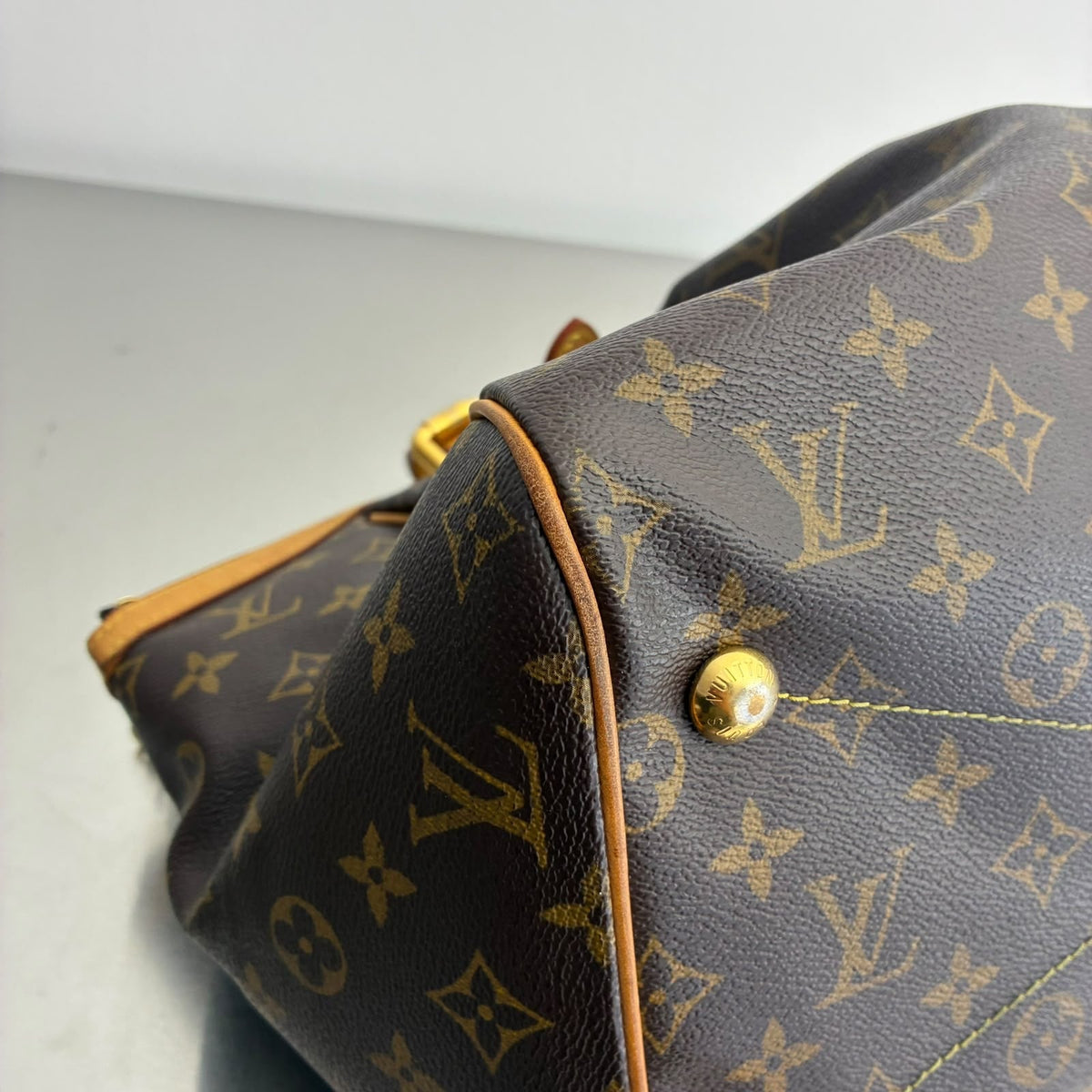Louis Vuitton Tivoli GM Monogram