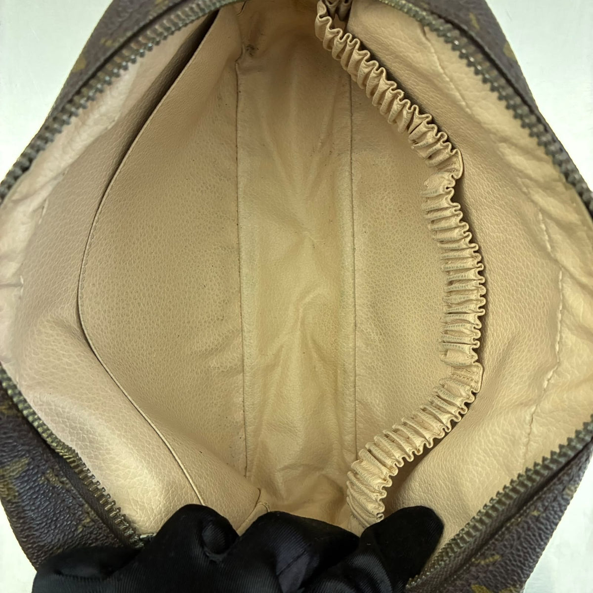 Louis Vuitton Trousse Toilette 23 Monogram