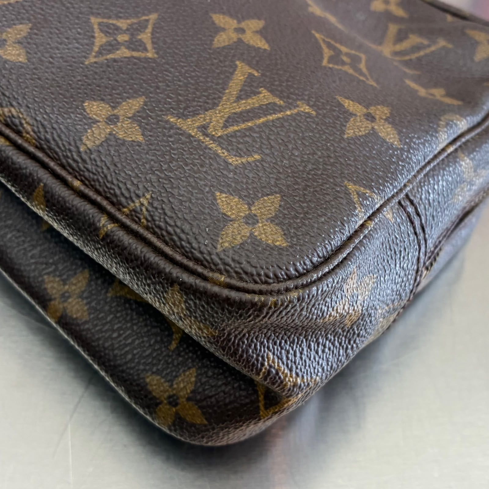 Louis Vuitton Trousse Toilette 23 Monogram von 1988