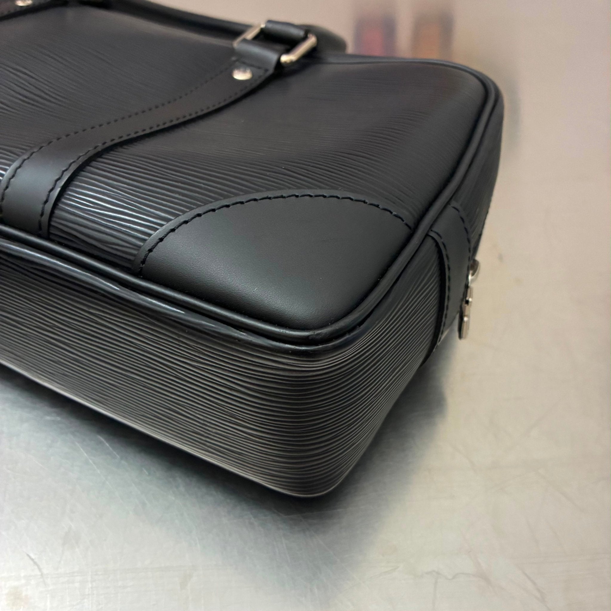 Louis Vuitton Vivienne Long Bag Epi