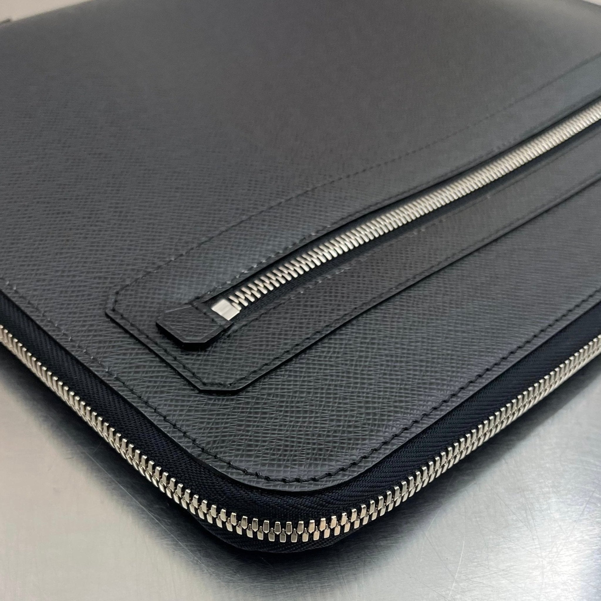 Louis Vuitton Vladimir Taiga