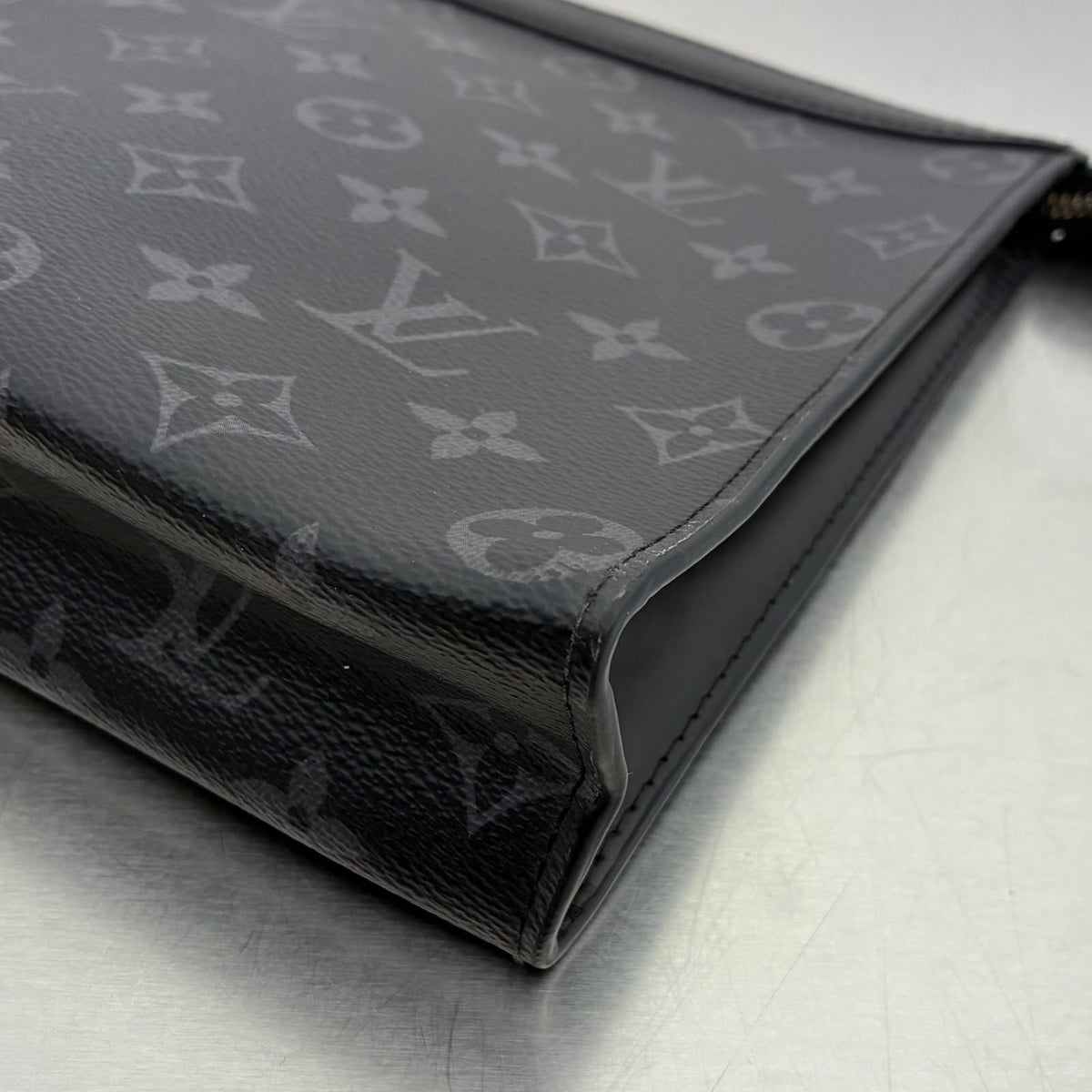 Louis Vuitton Voyage MM Eclipse