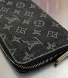 Louis Vuitton Zippy Black Denim