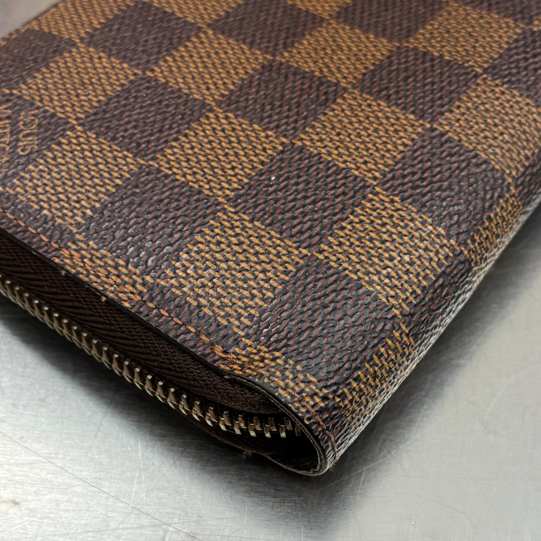 Louis Vuitton Zippy Damier