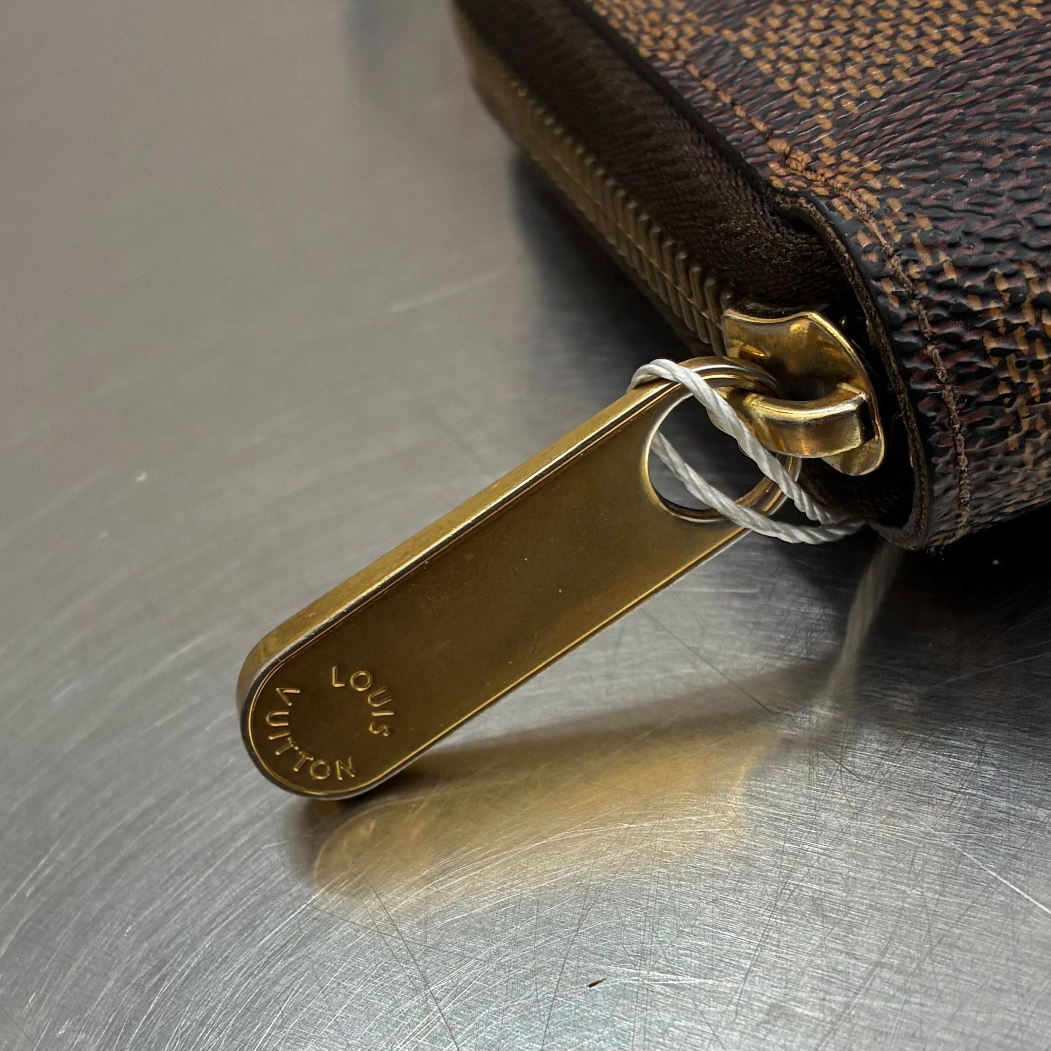 Louis Vuitton Zippy Damier