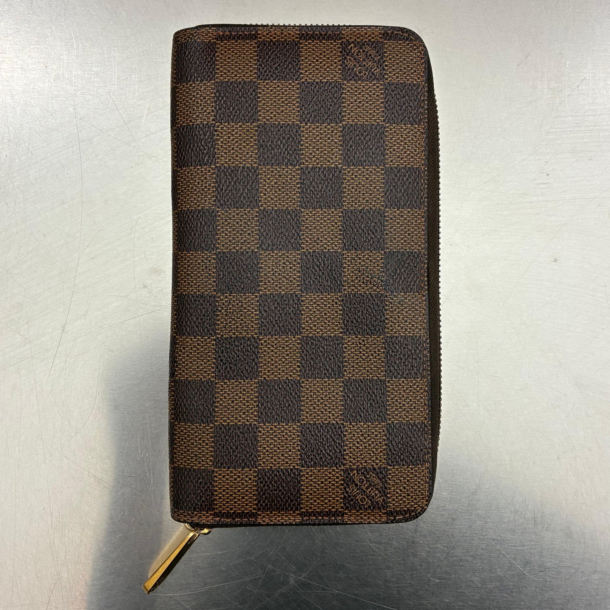 Louis Vuitton Zippy Damier