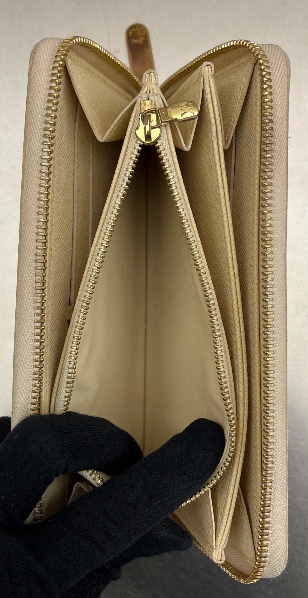 Louis Vuitton Zippy Damier Azur
