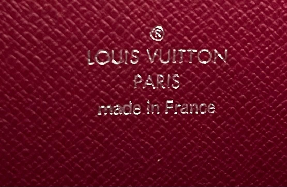 Louis Vuitton Zippy Epi