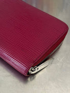 Louis Vuitton Zippy Epi