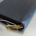 Louis Vuitton Zippy Epi