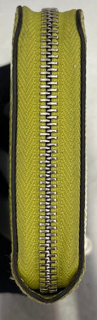 Louis Vuitton Zippy Epi