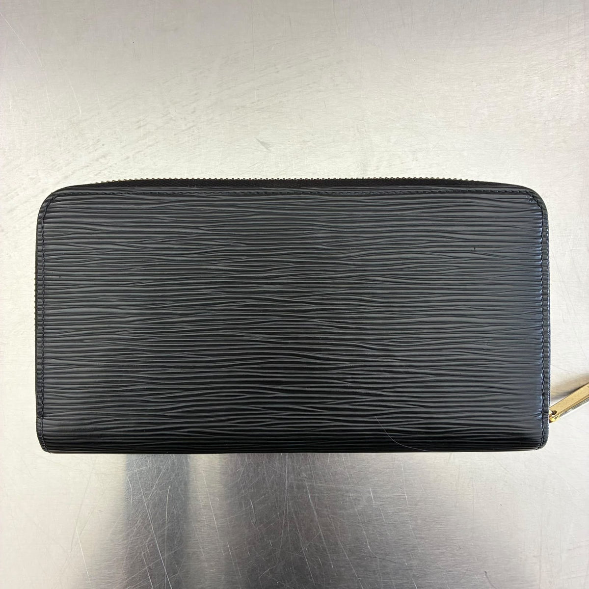 Louis Vuitton Zippy Epi