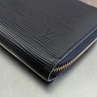 Louis Vuitton Zippy Epi