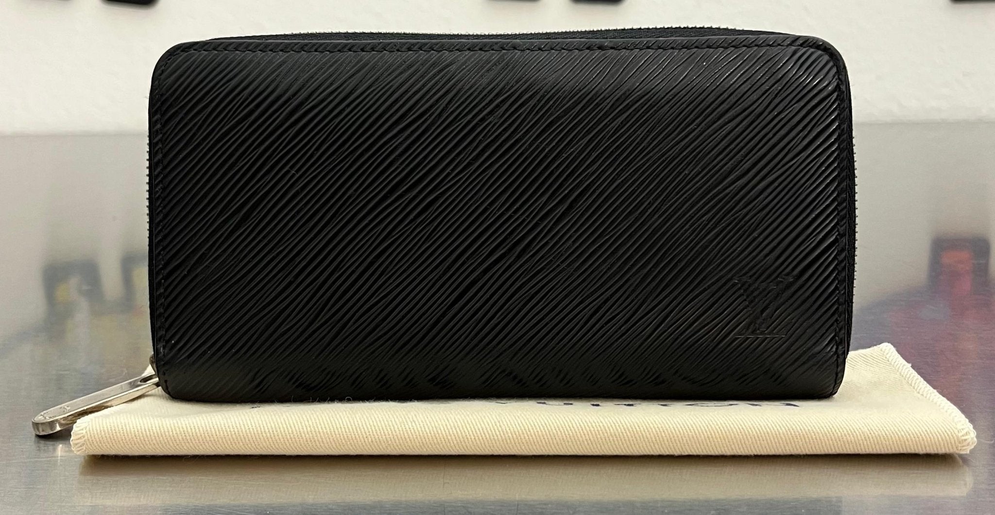 Louis Vuitton Zippy Epi Leder