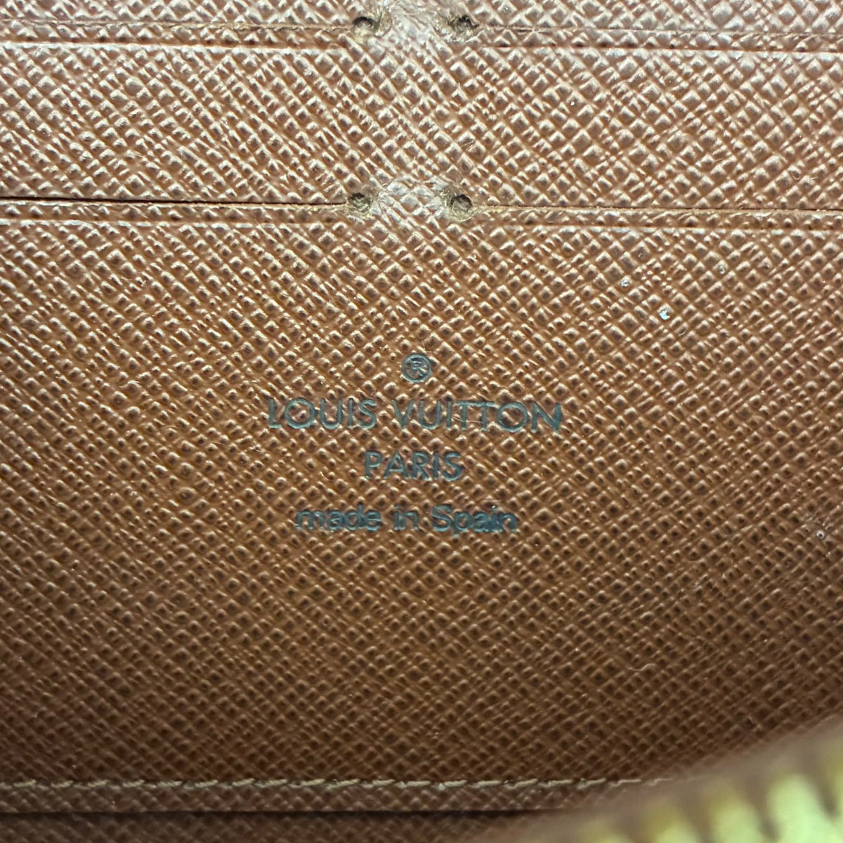 Louis Vuitton Zippy Monogam