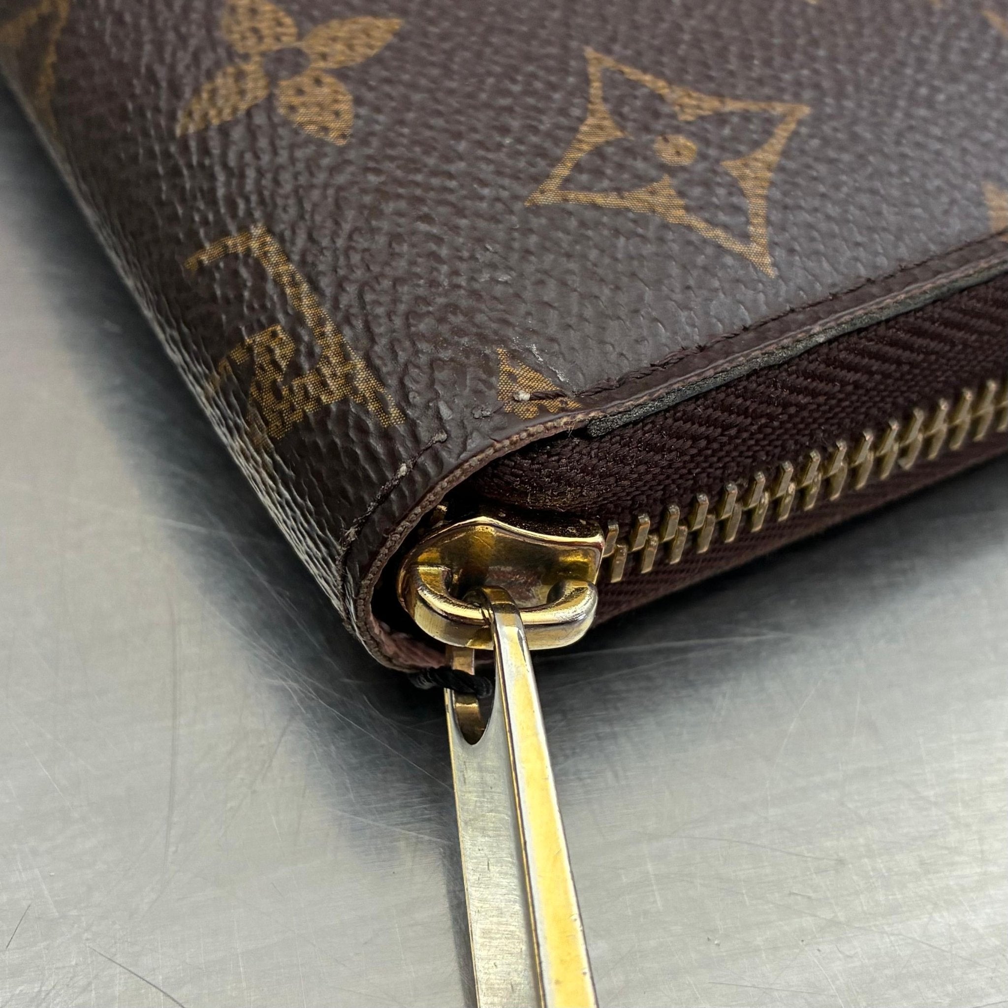 Louis Vuitton Zippy Monogram