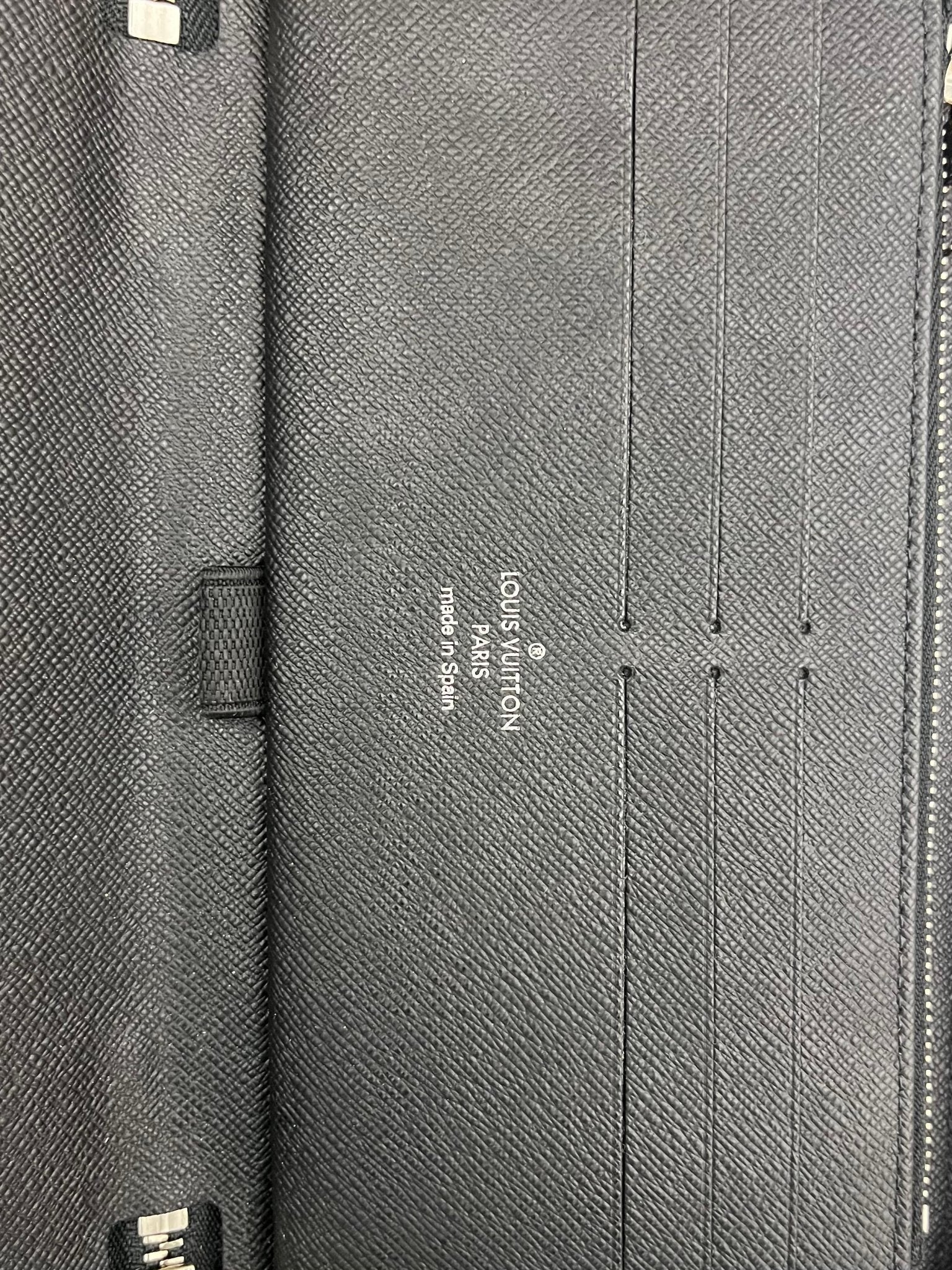 Louis Vuitton Zippy Organizer Damier