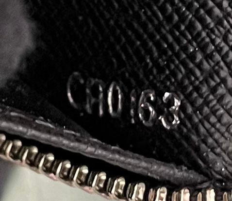 Louis Vuitton Zippy Organizer Damier