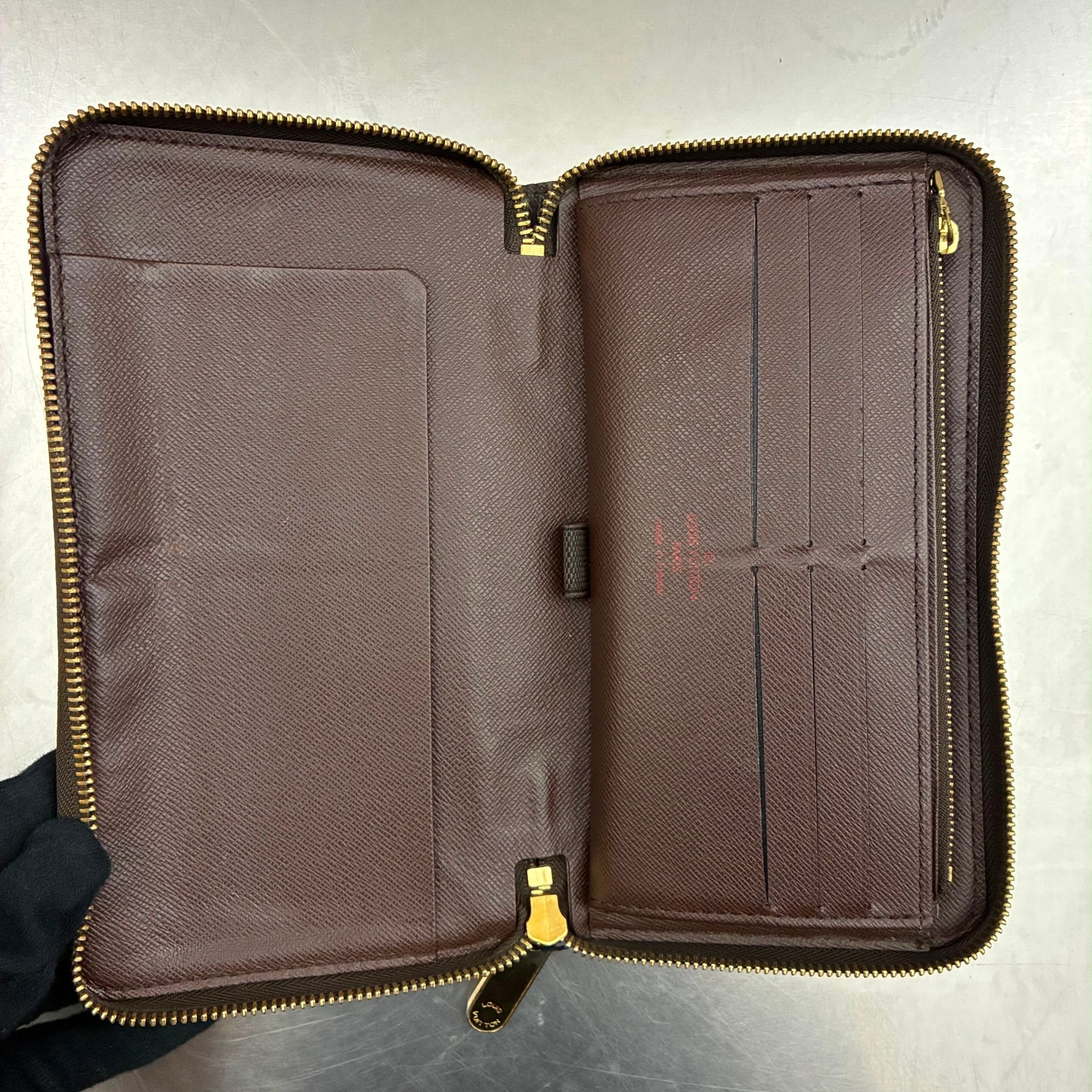 Louis Vuitton Zippy Organizer Damier Ebene