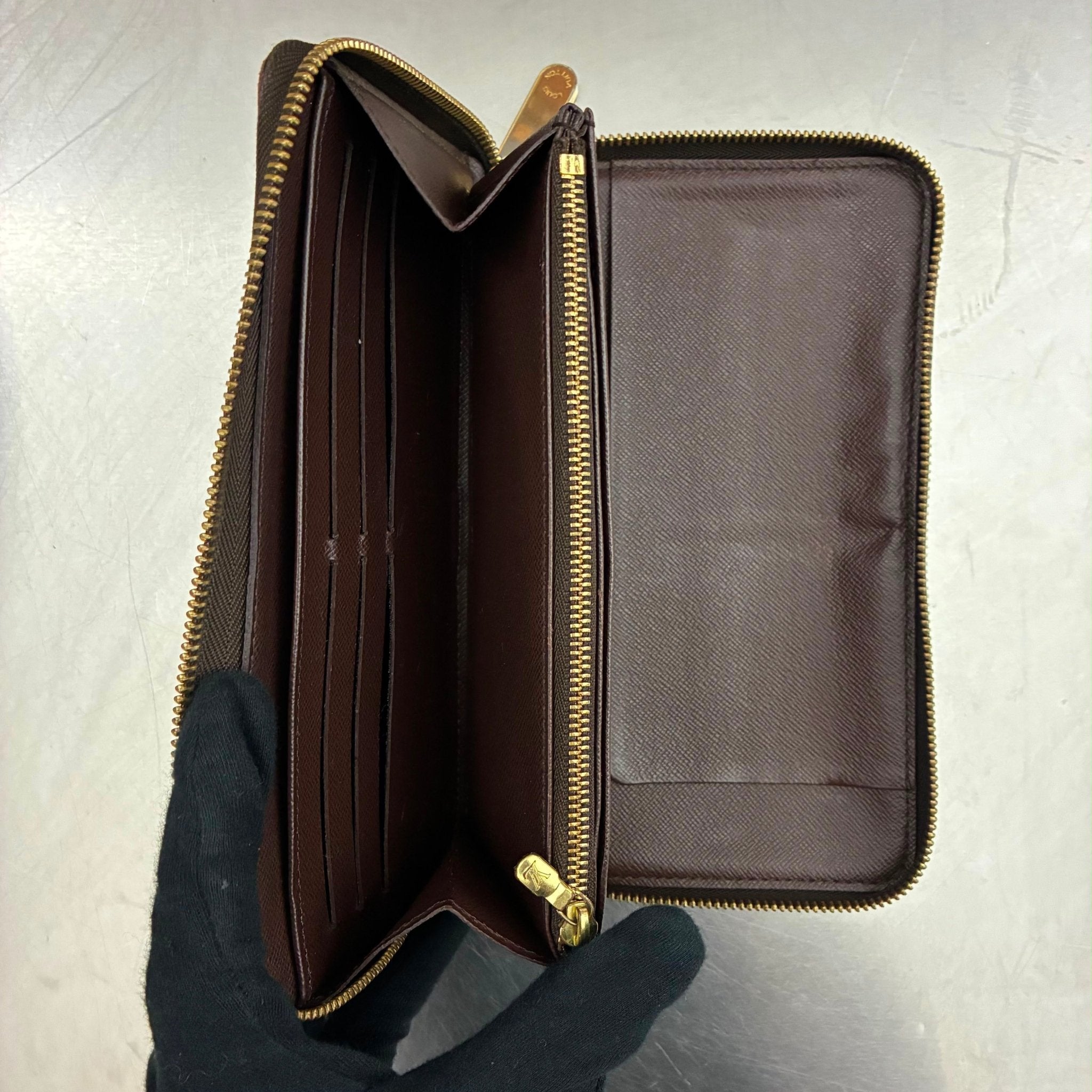 Louis Vuitton Zippy Organizer Damier Ebene