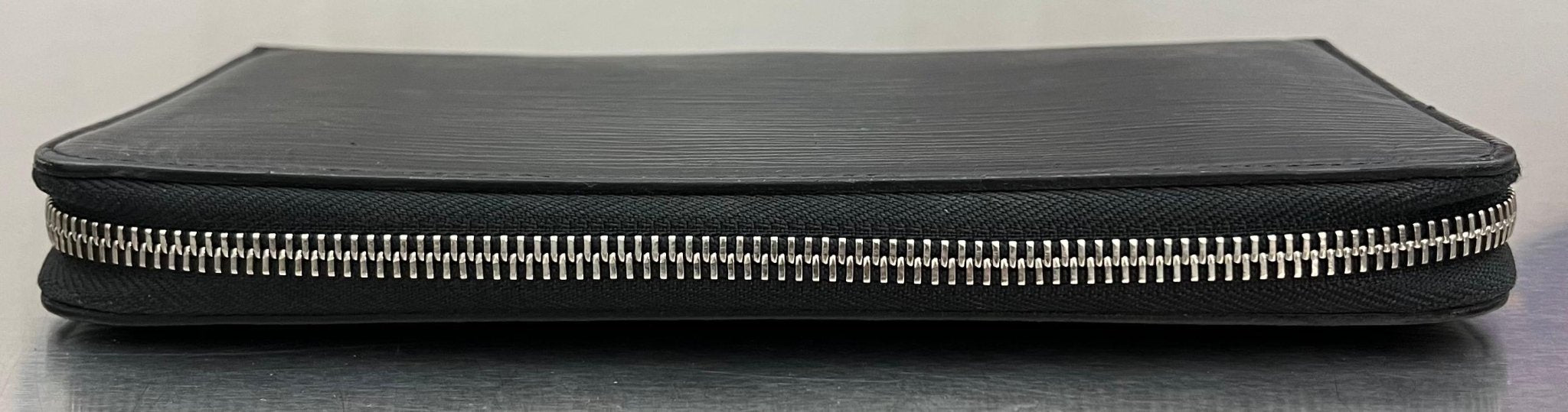 Louis Vuitton Zippy Organizer Epi