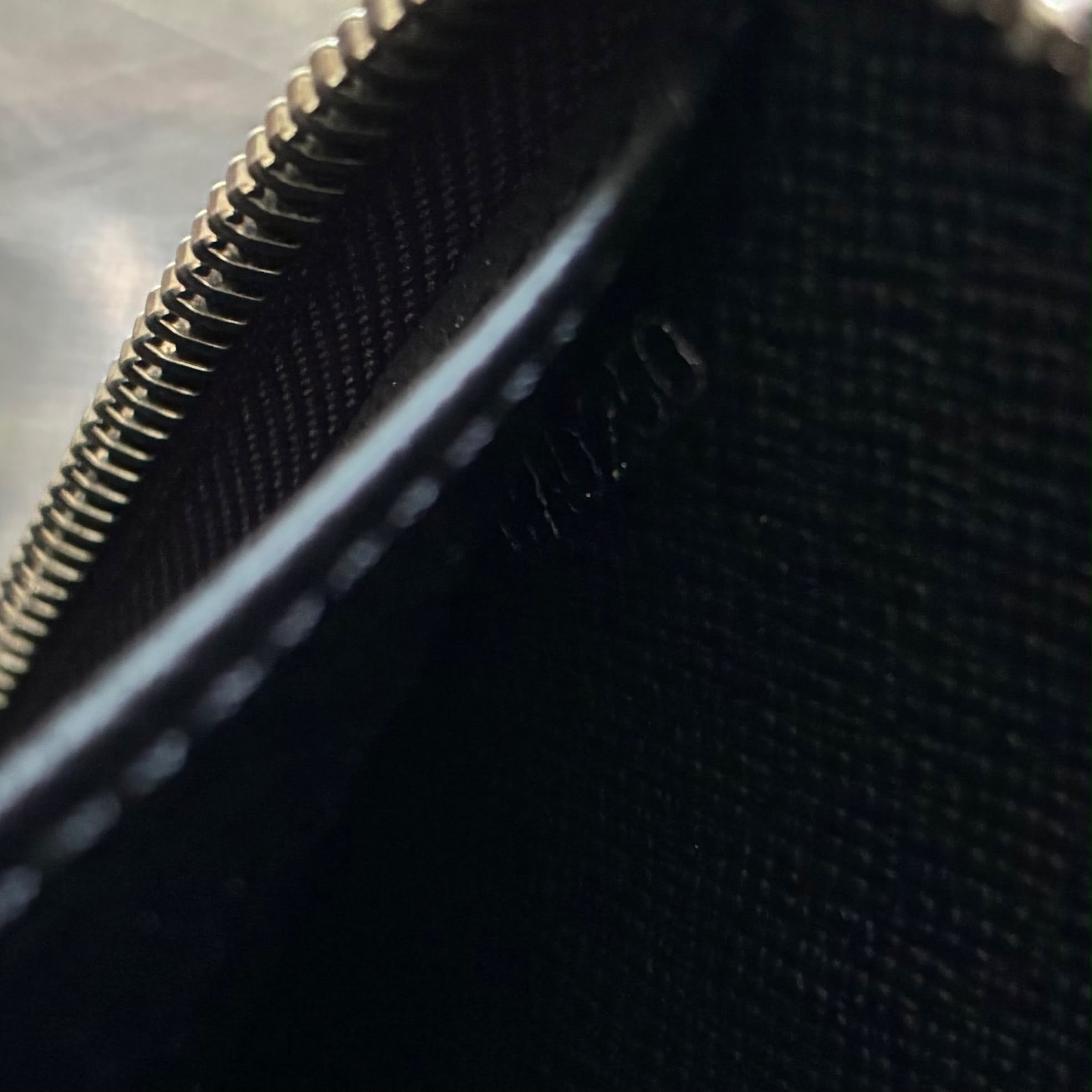 Louis Vuitton Zippy Organizer Epi