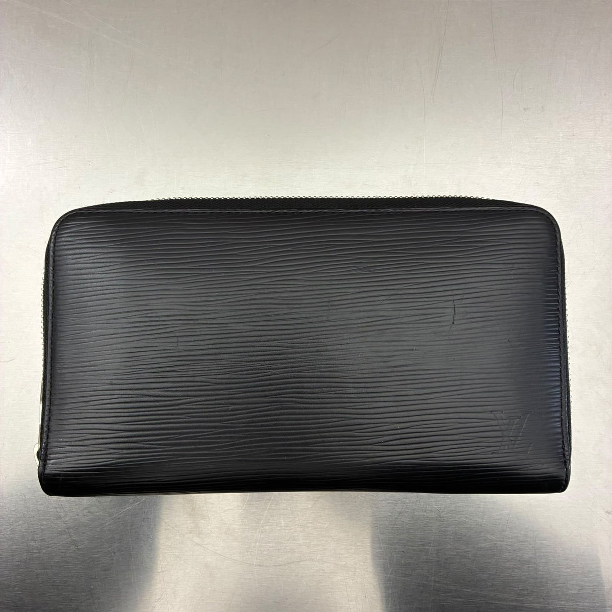 Louis Vuitton Zippy Organizer Epi