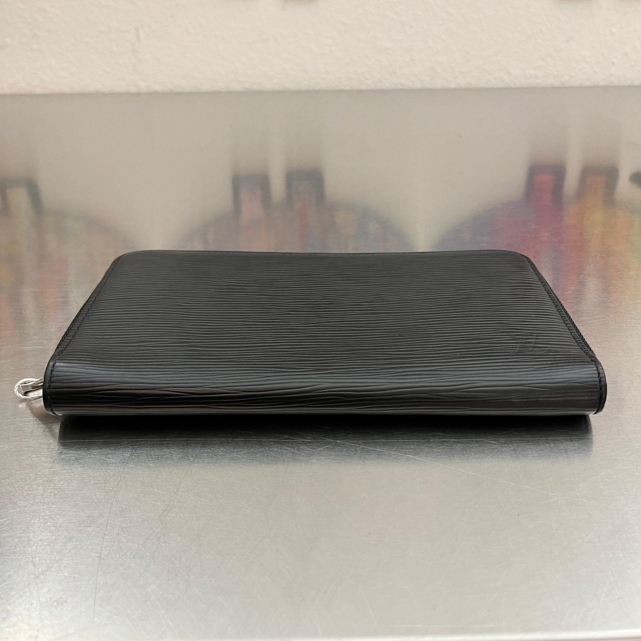 Louis Vuitton Zippy Organizer Epi