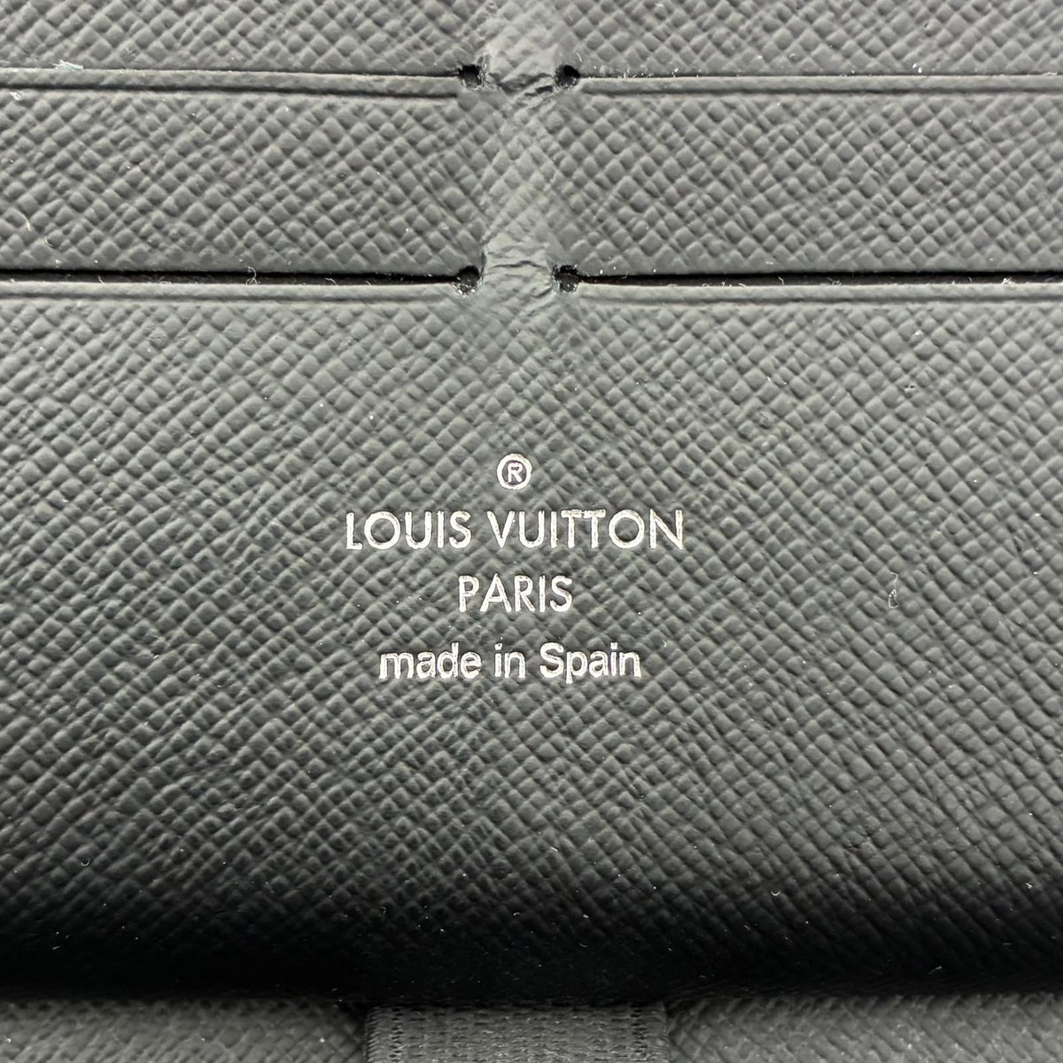 Louis Vuitton Zippy Organizer Epi